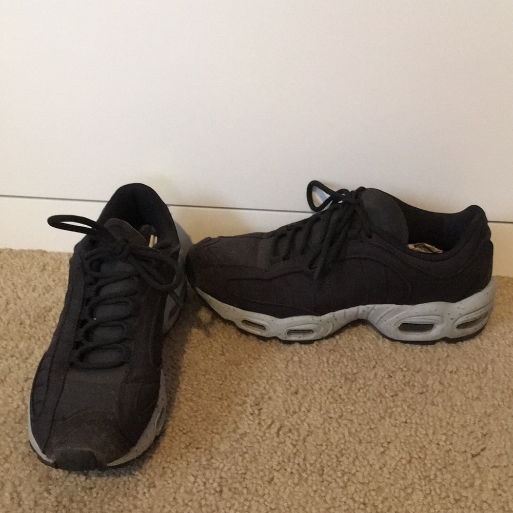 Vintage Nike max air shoes